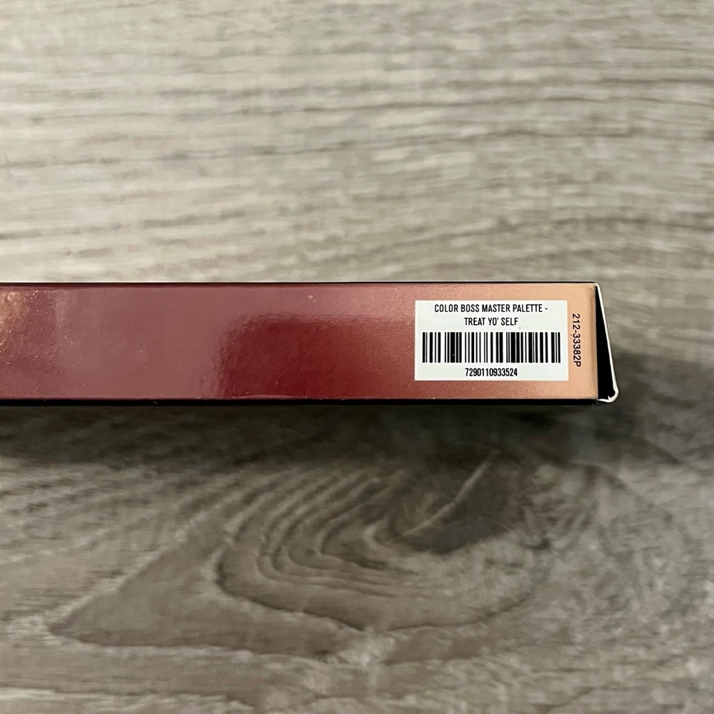 ILMAKIAGE Color Boss Master Palette - Treat Yo’ Self 1001 - Picture 6 of 10
